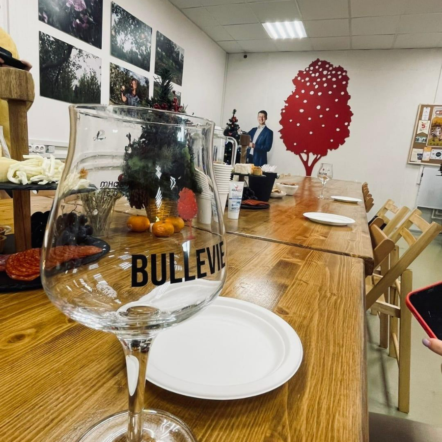Экскурсия на сидродельню BULLEVIE для компании