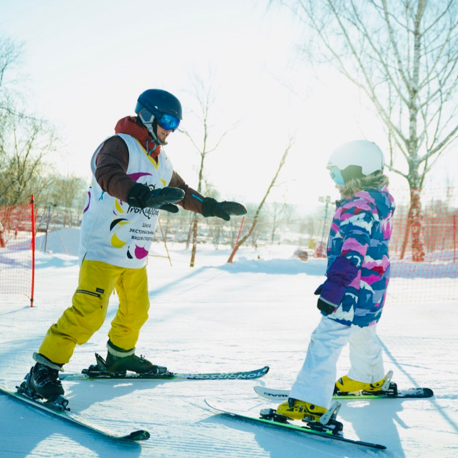 Индивидуальное занятие по горным лыжам для двоих ( 1 час)