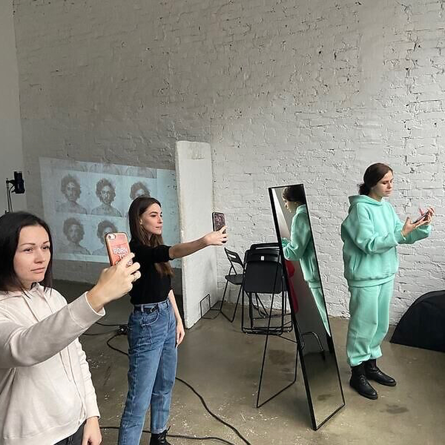 Программа «Онлайн группа. Пробные уроки» в школе Раскрепощения Станислава Миронова