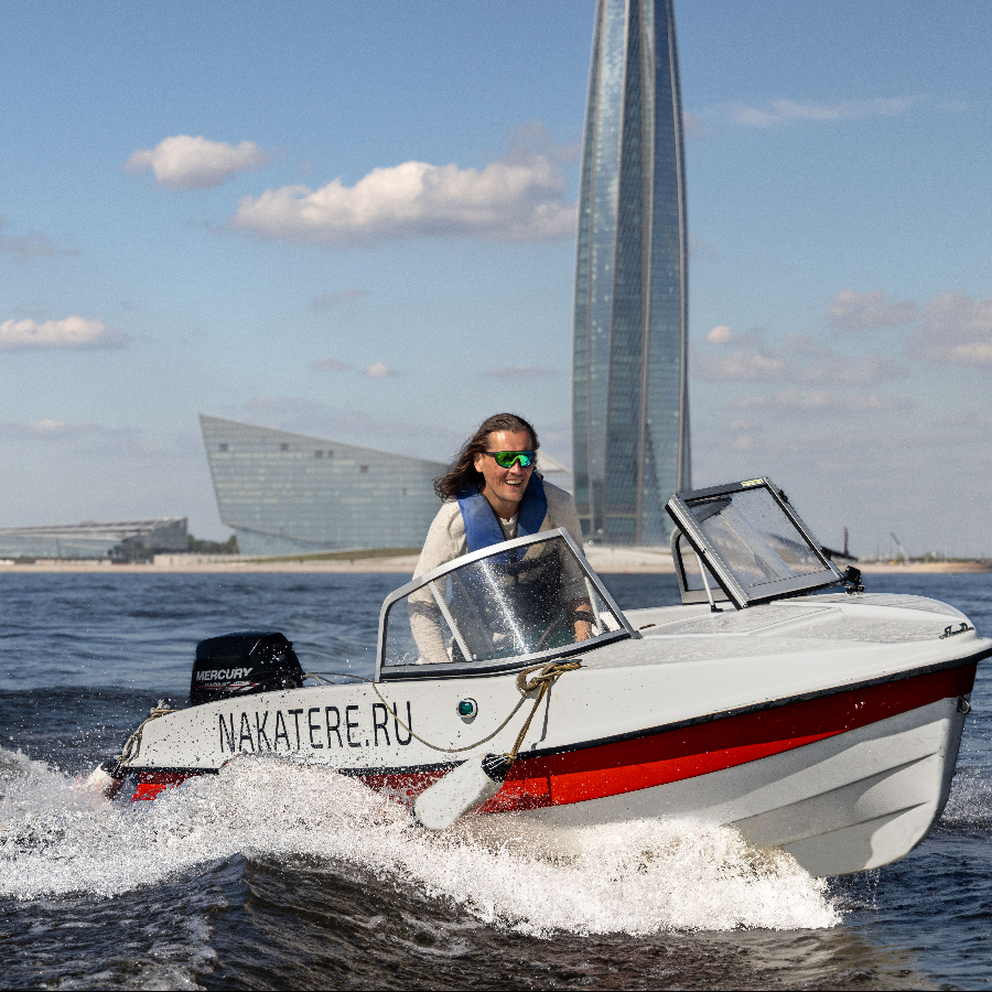Аренда катера "Шустрый" без капитана (60 минут)