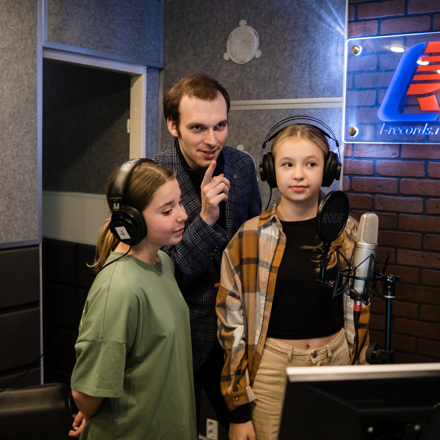 Мастер-класс по озвучке и дубляжу (4 персоны)