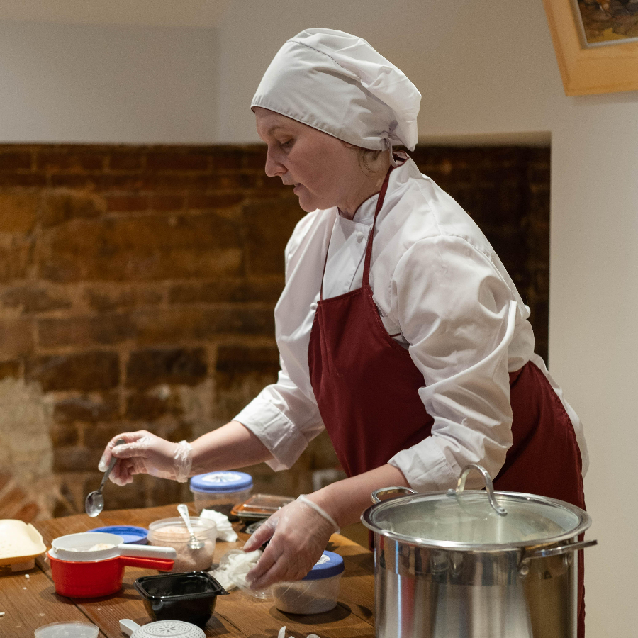Экскурсия "Императорская Сыроварня на Дворцовой Ферме в Гатчине"