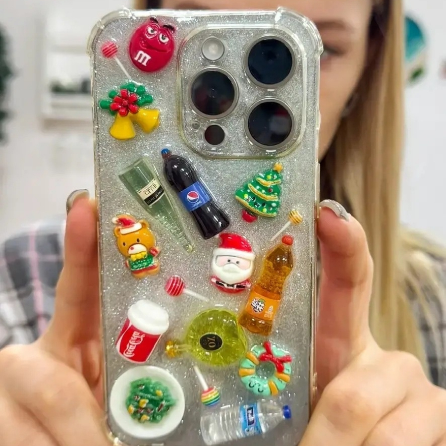 Мастер- класс «Апгрейд старого чехла для телефона эпоксидной смолой»