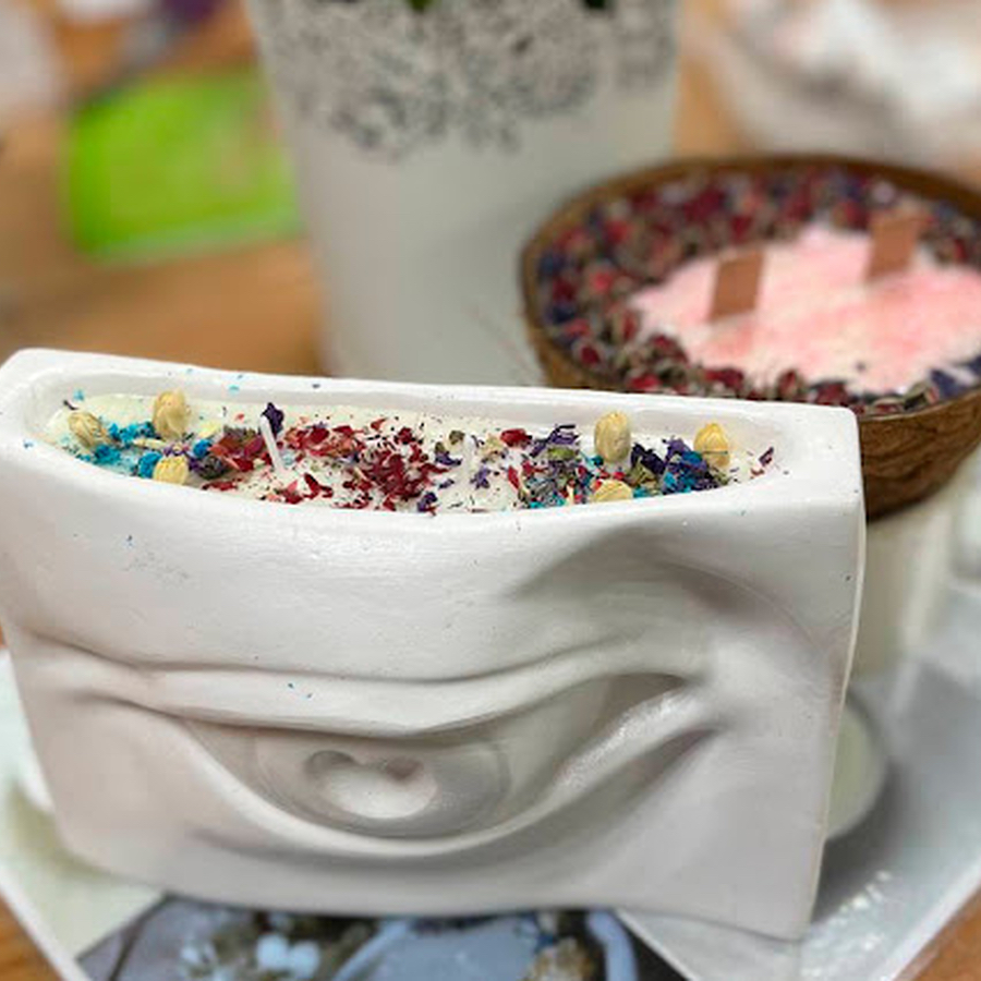 Мастер-класс «Соевые свечи» гипсовое кашпо в студии рисования ZUART