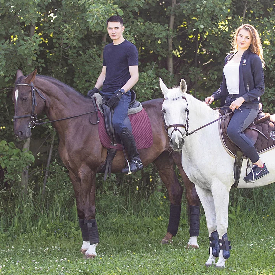 Индивидуальная конная прогулка для семьи