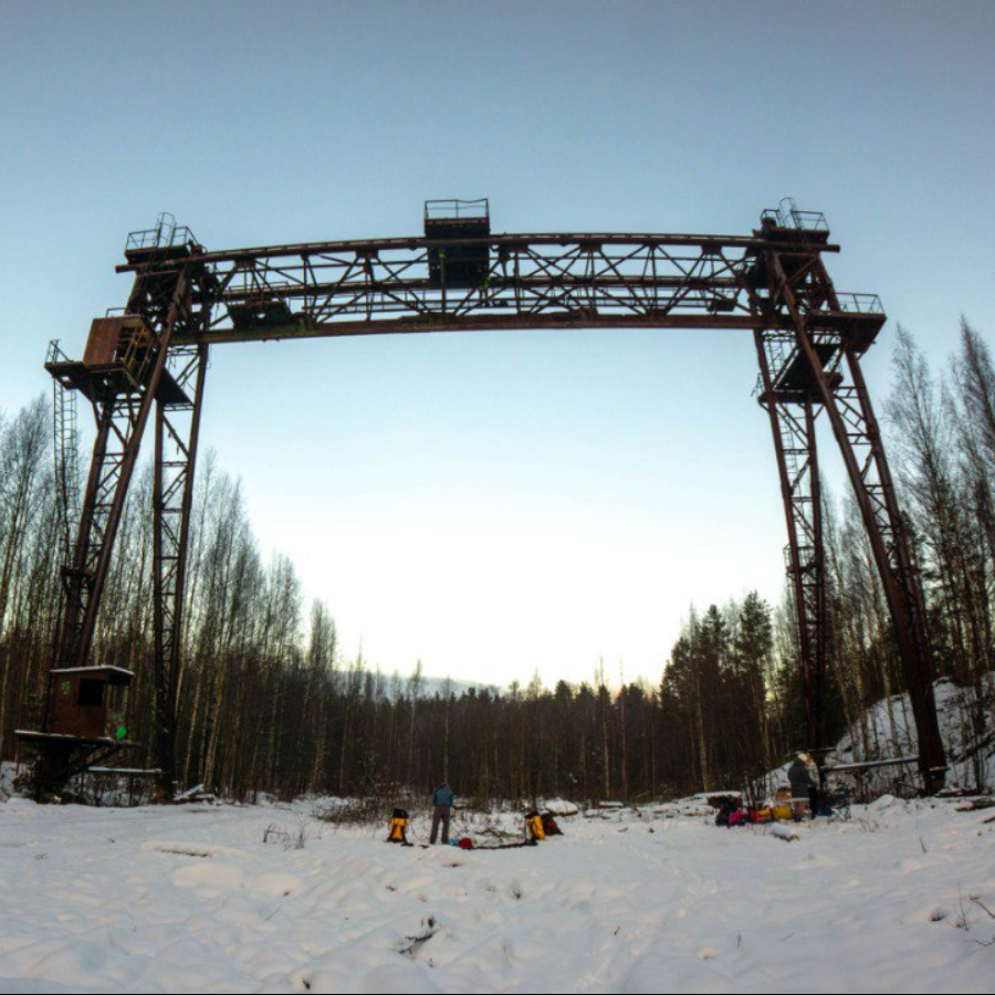 Прыжок с верёвкой с крана