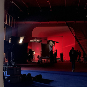 Прогулки по Петербургу: Экскурсия по киностудии «Ленфильм» для семьи