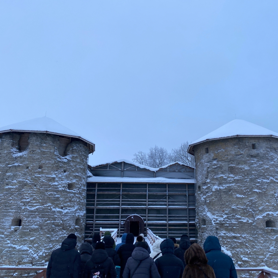 Экскурсия в Ивангород - Кингисепп - Копорье для компании