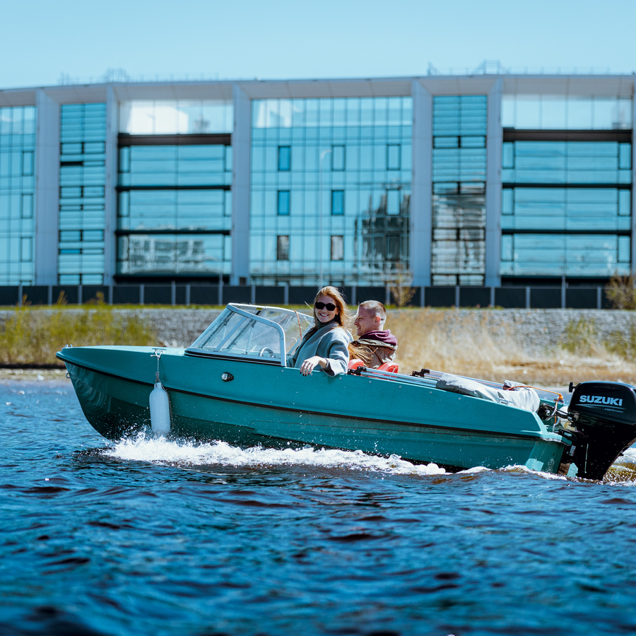 Аренда катера без капитана ( 1 час 30 минут)