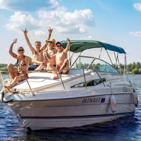 Яхта для компании  (2 часа)