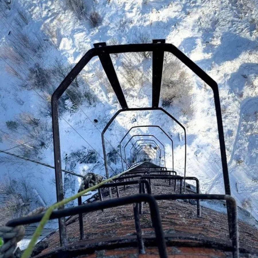 Прыжок с верёвкой с трубы «Морковка»