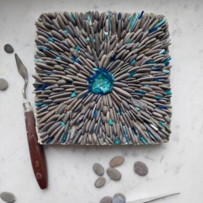 Мастер-класс по созданию мозаики "Сад камней" (4 персоны)