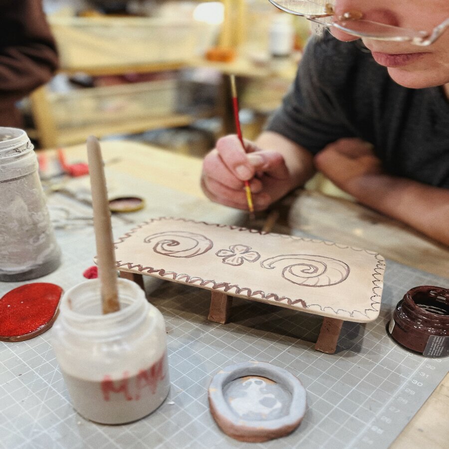 Мастер-класс по созданию керамического изделия для двоих