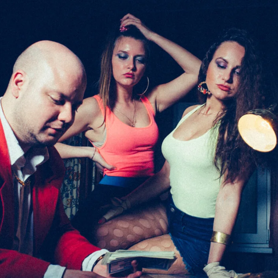 Квест "Лихие 90-е"