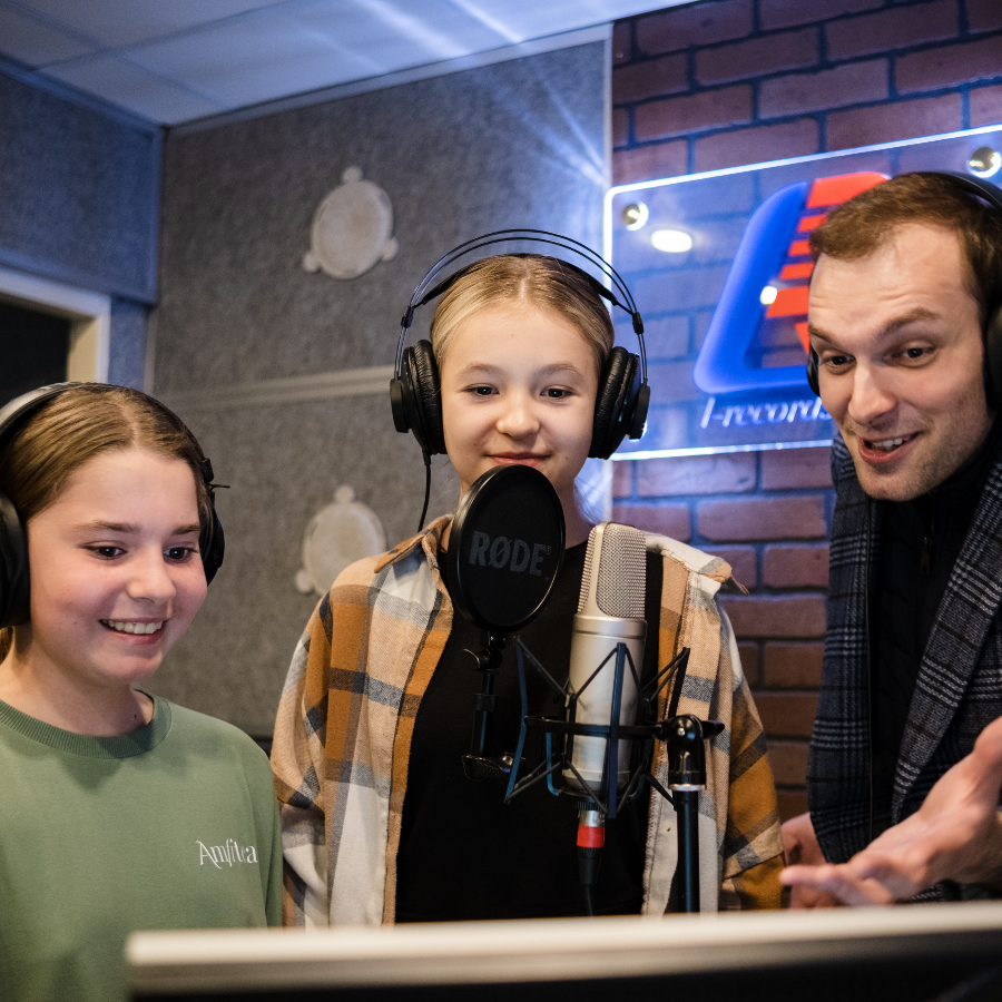 Мастер-класс по озвучке и дубляжу (3 персоны)