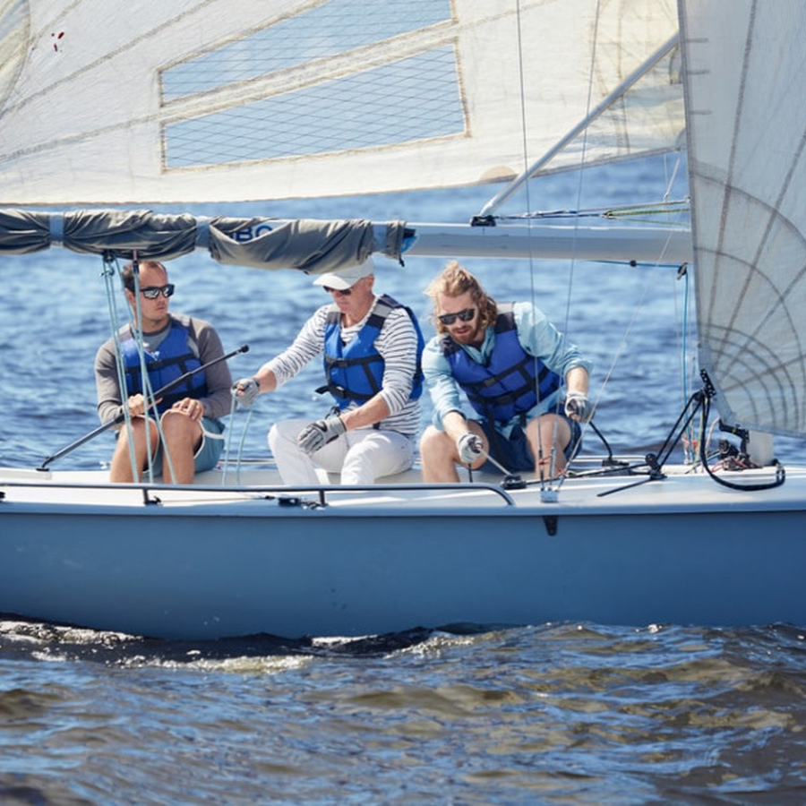 Прогулка на парусной яхте по Финскому заливу