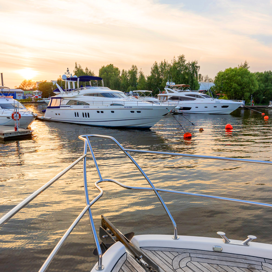 Закат на яхте для влюбленных (2 часа)