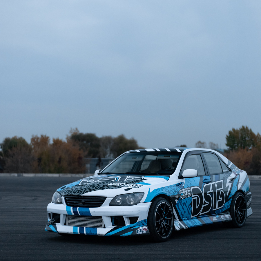 Дрифт на Lexus is300  (сезонность зима)