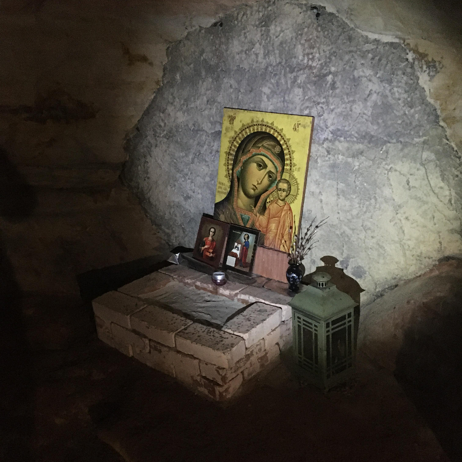Экскурсия в Саблинские пещеры и водопады для семьи
