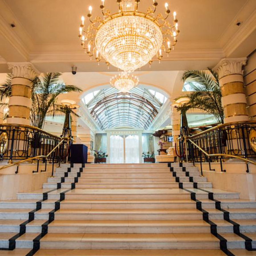 Проживание в отеле Амбассадор 2 суток