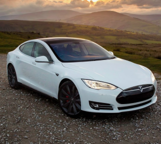 Тест-драйв автомобиля Tesla X ( 1 час)