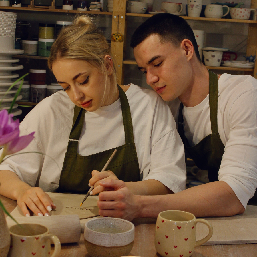 Свидание в гончарной мастерской