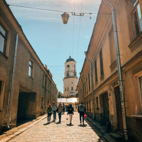 Экскурсия в Выборг с посещением музея Шоколадный Выборг для компании