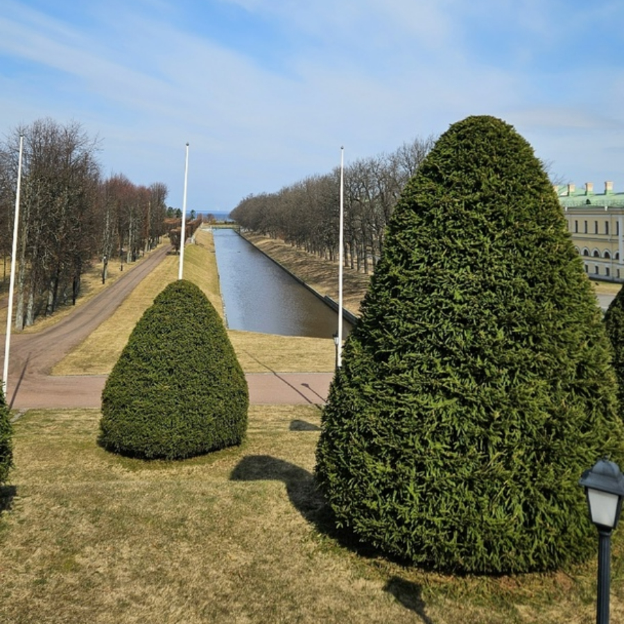 Экскурсия в Стрельну с посещением Константиновского дворца