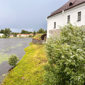 Экскурсия в Выборг с посещением музея Шоколадный Выборг для двоих