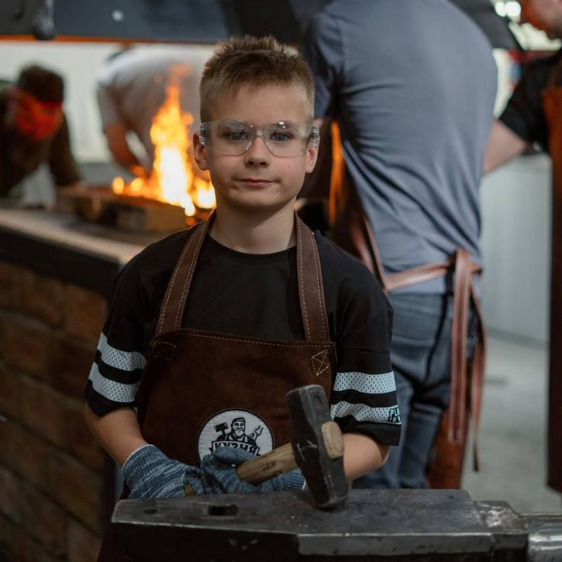 Детский мастер-класс «Посвящение в кузнецы» (3 персоны)
