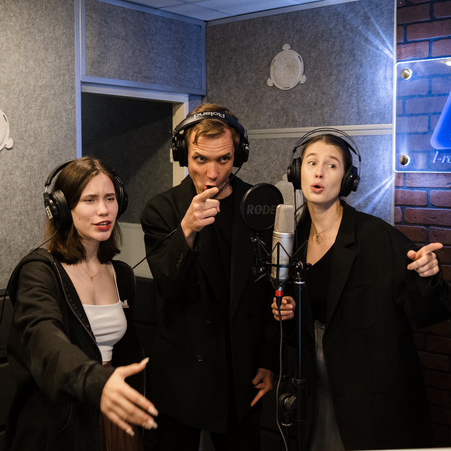 Мастер-класс по озвучке и дубляжу (4 персоны)