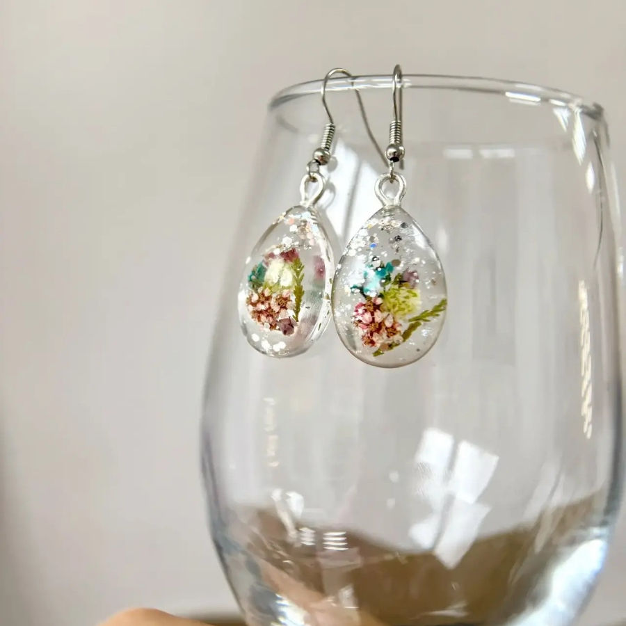 Мастер- класс «Украшения из ювелирной смолы»