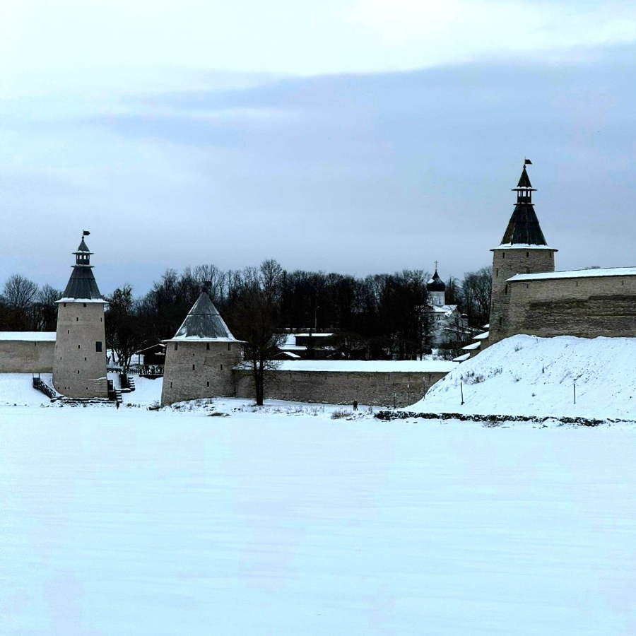 Экскурсия в Псков-Изборск-Печоры для семьи