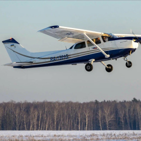 Учебный полет на самолете Aquila A210