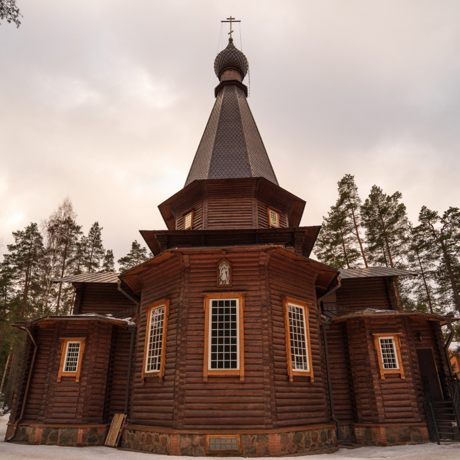 Экскурсия по храмам Карельского перешейка для компании